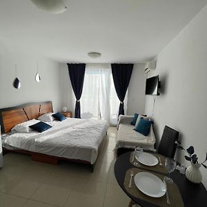 Studio met een King Size Bed